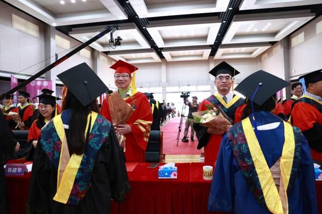 53A2E52FEEDCF1BFC85B610ABA1_92CD5F9F_EEF7