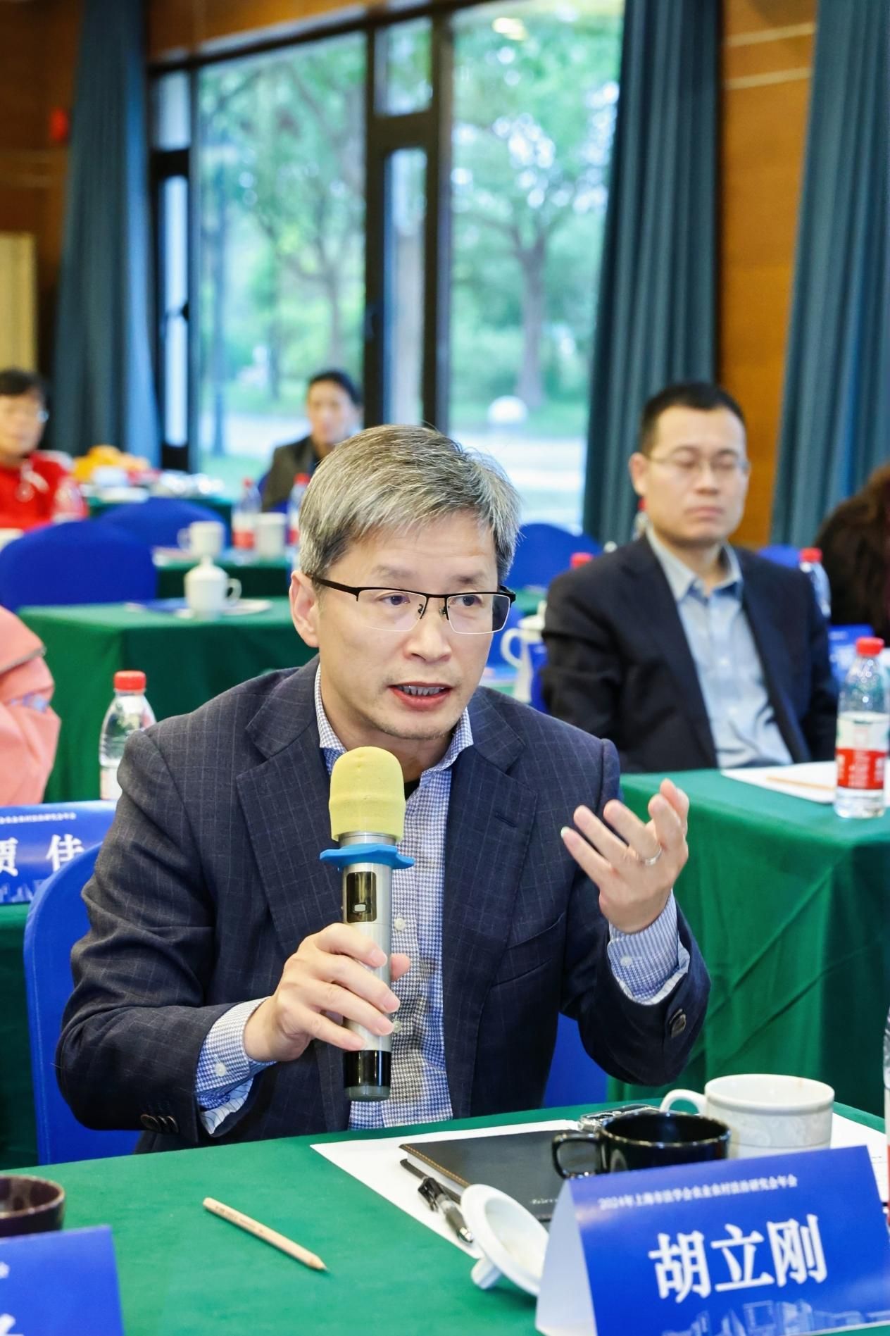 10B94B92981E753713B8251C340_A350E3C7_3F664