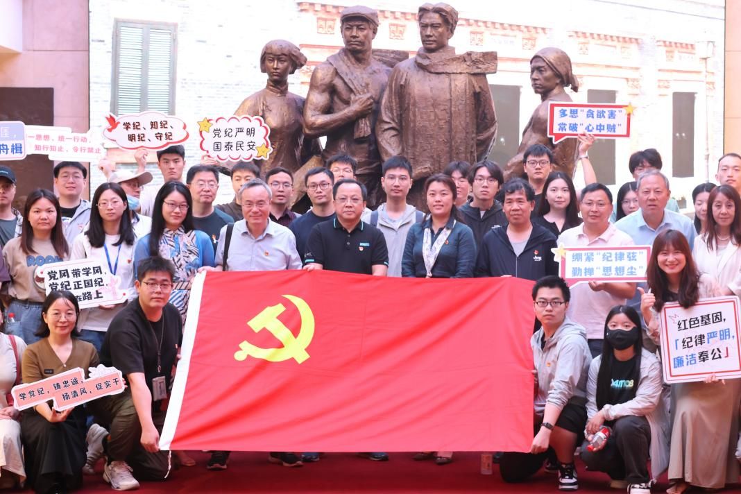 98D14C012E4A7EFC3F6B26036FE_B5A9C5E5_21BBD