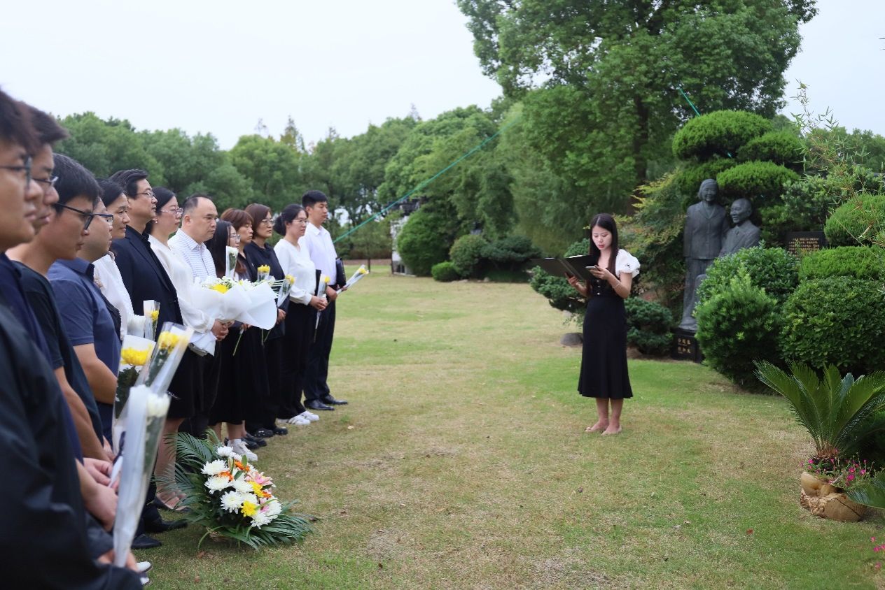 2709F8EE1CE6900D41048B3864B_AE636D91_33C4B