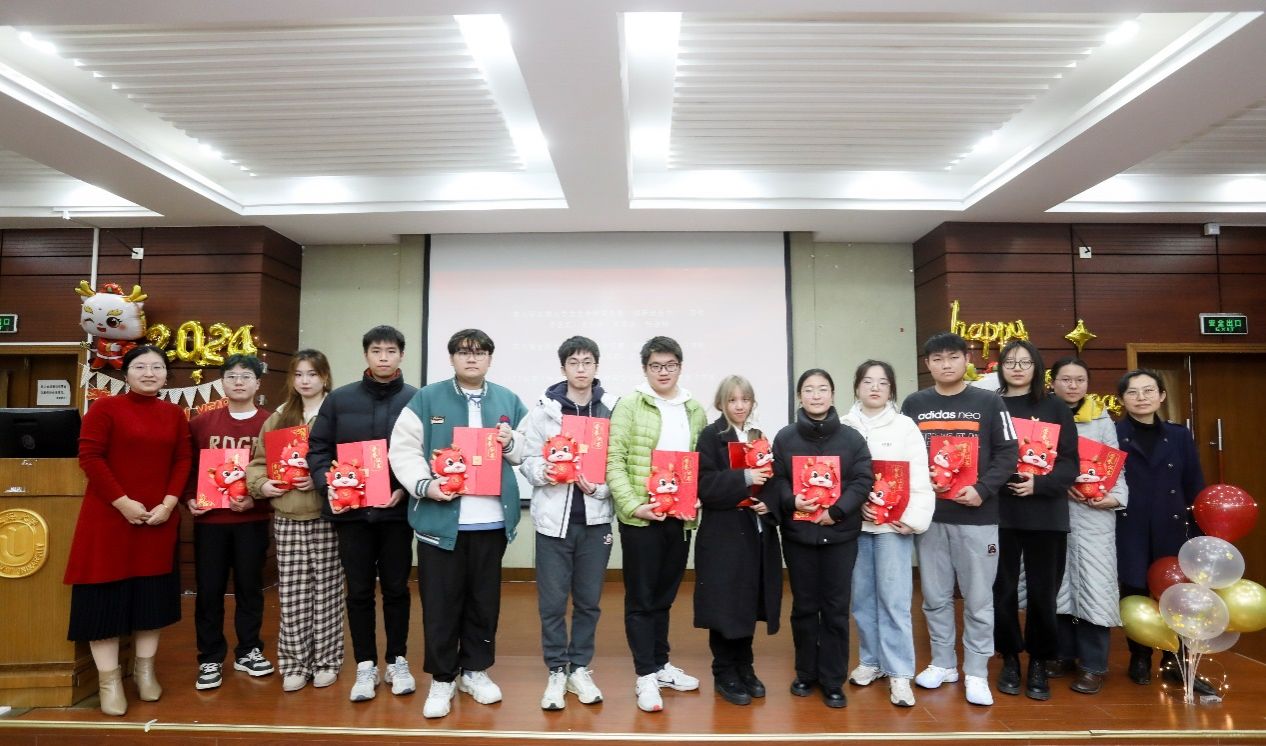 F2DF4698C10D320A153279E4298_262272B3_261A1