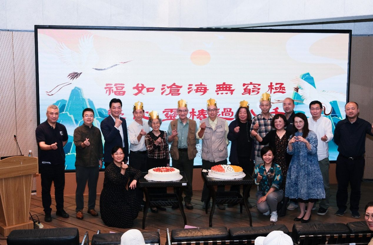 D85B50F61A575BA10EF8943ACF1_44A156C7_2D4FB