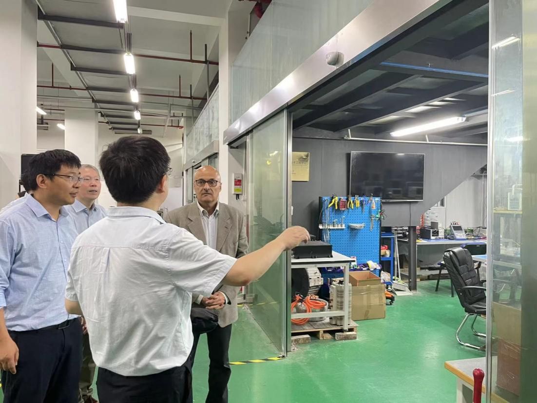 28C9D44B4CEA26C5E5E76EF5FA2_B3196A3C_20629