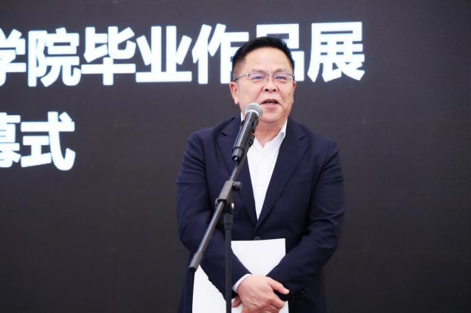 9FFD89E2160E6B99E4C68B001C6_9A977401_7466