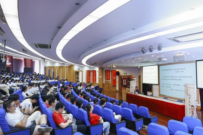 30633A61E5715850C061B0E5836_E8104511_F7B6