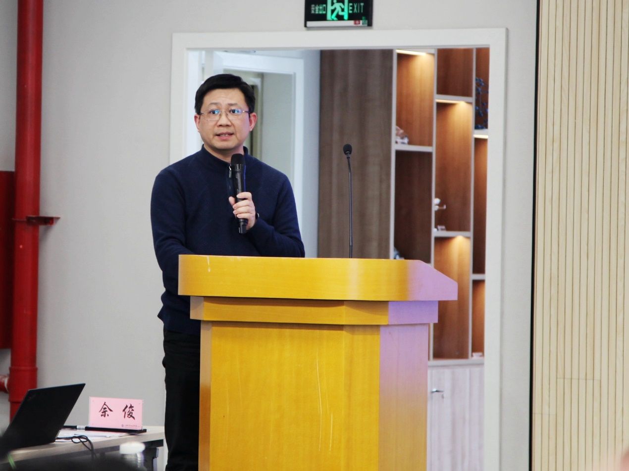 240062B7F535863F012817AF1D6_AEB56B6F_1BD13