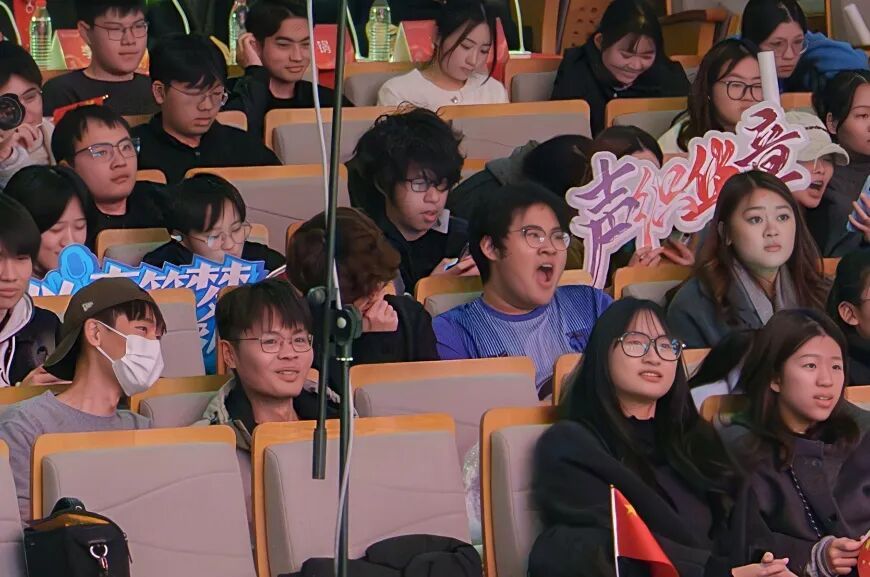 BFC806E78BBDEAF37E7FCFBFEC3_CB9CA143_164D4