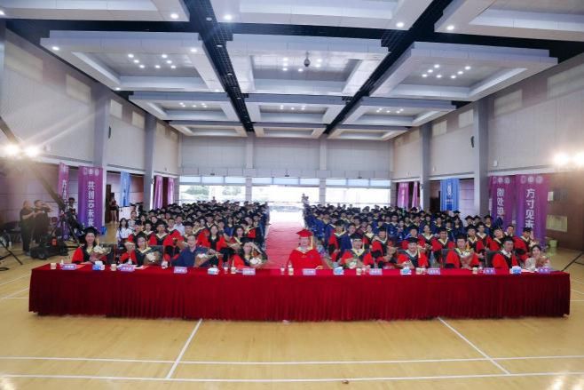 005F4D1E16A0ED8BB5C026B64D0_EC54E228_D326