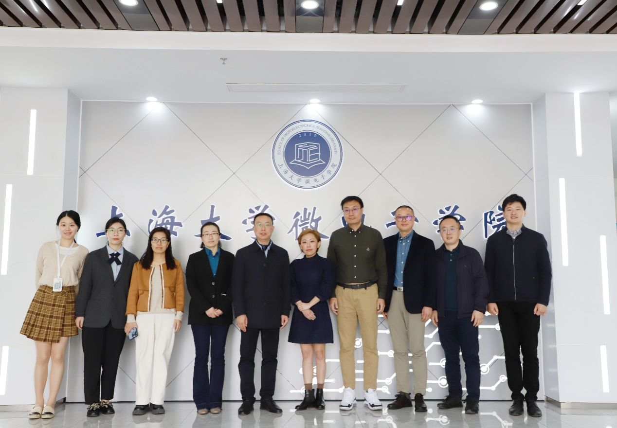 FE18707ADBC1185ED24E8736E14_B170102F_1E526