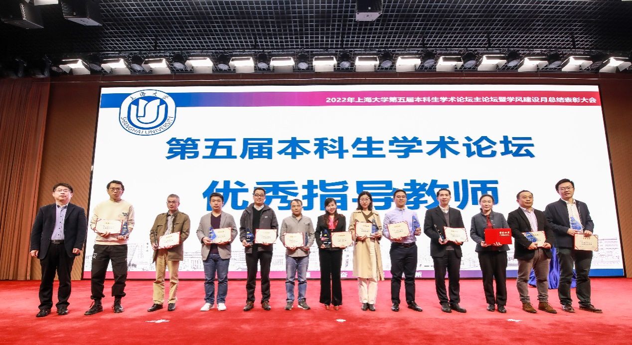 C7FED7272BF29DF0EB9BD13B5F8_E4E8821C_31528