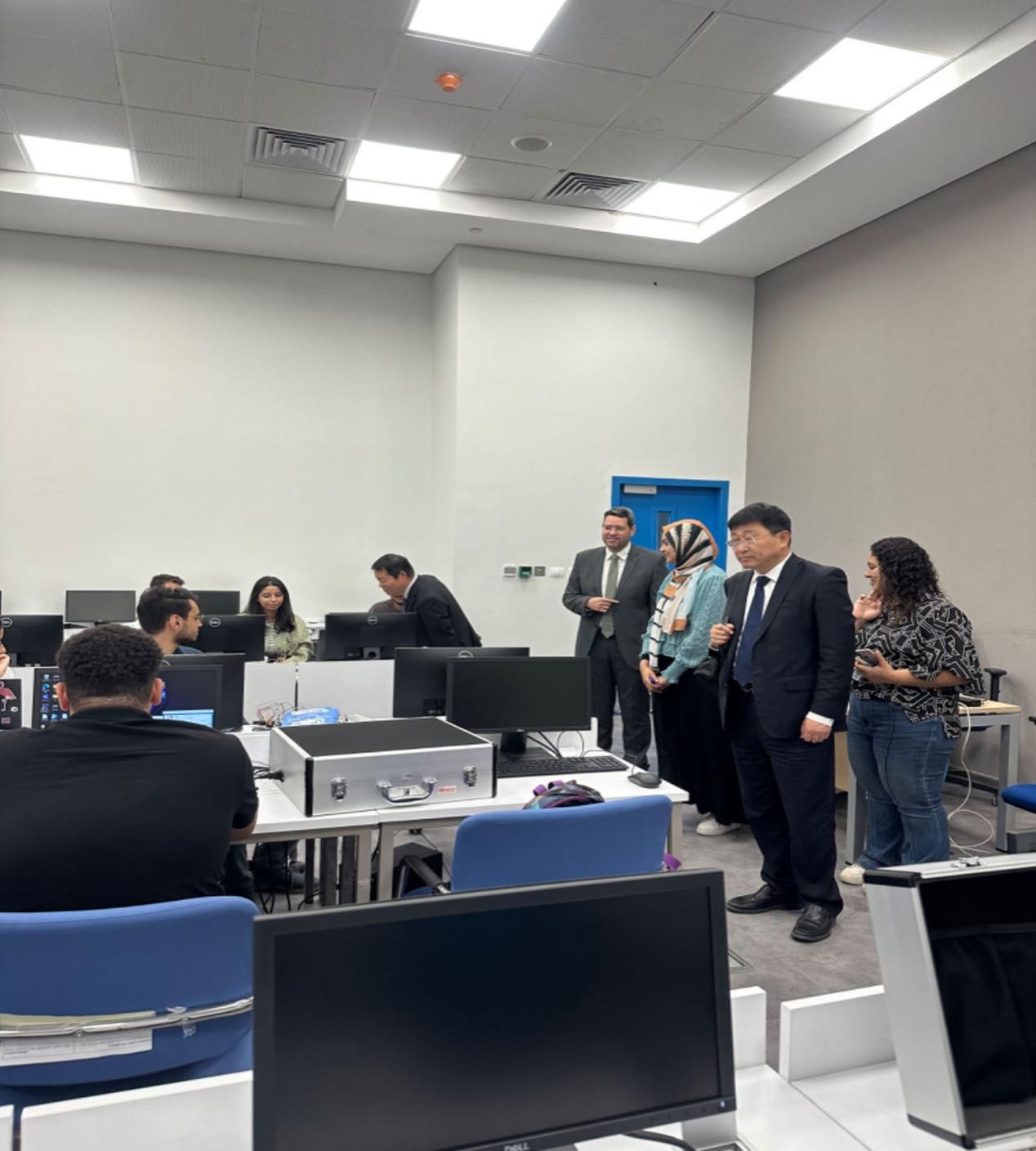 17043EFA4282B8FA299EC7F5CDA_AFBE2C10_22884