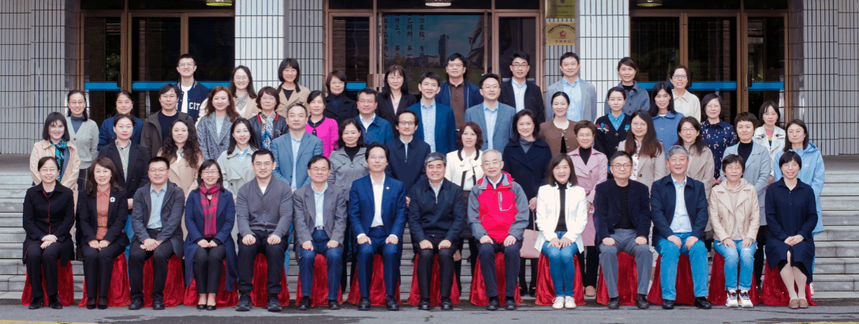 07AD62833C2CC7807097AE85C05_0DA5A194_502A1