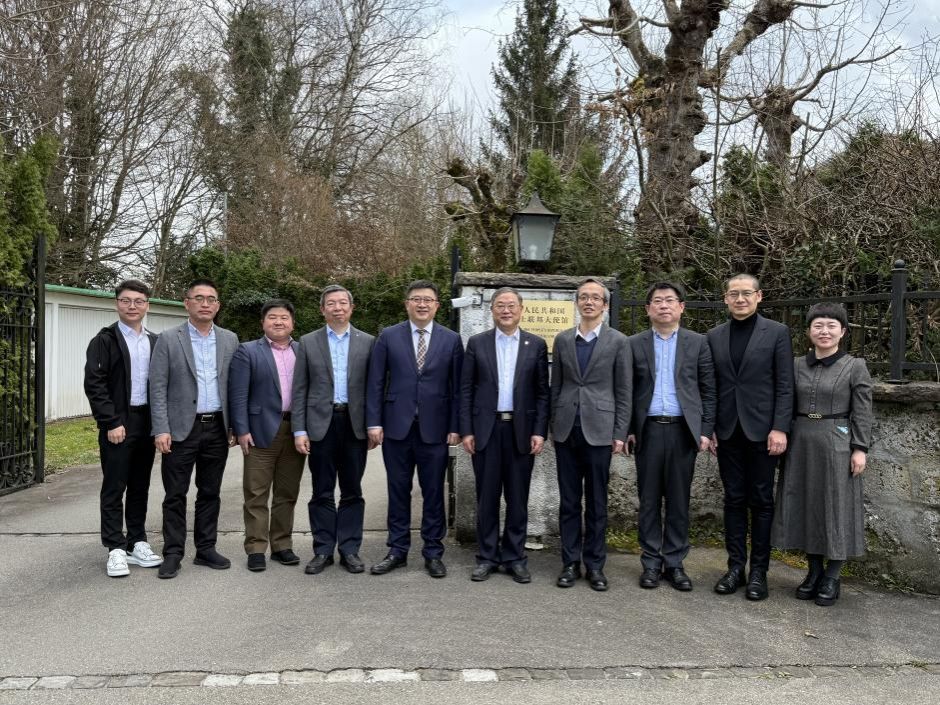 0AA2CD774FCC13E9B092C3C4532_649D053D_2FD64