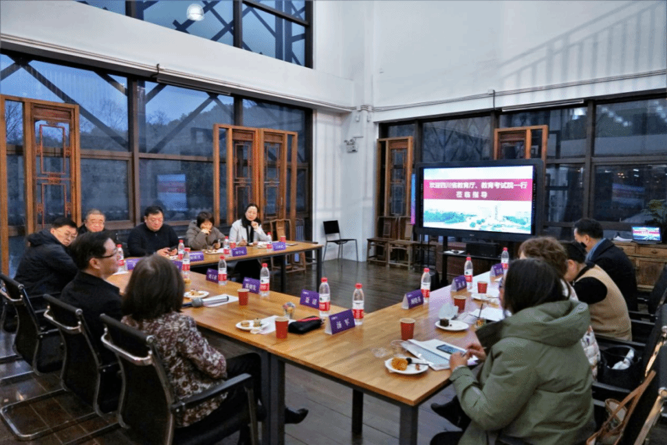 49F1B5CC5C9800D45F6F8DEC4F6_9C165D46_4C920