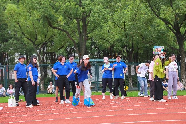 F17B12E52B23E5200061FBC4849_A2DC283F_17426