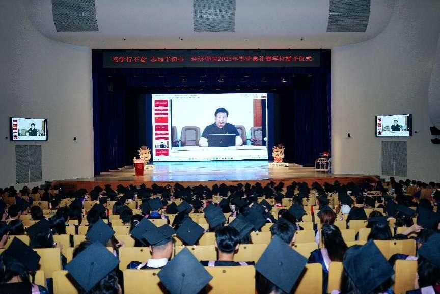 ED894914B88F5BDF5D05C1FA338_C8122916_14224