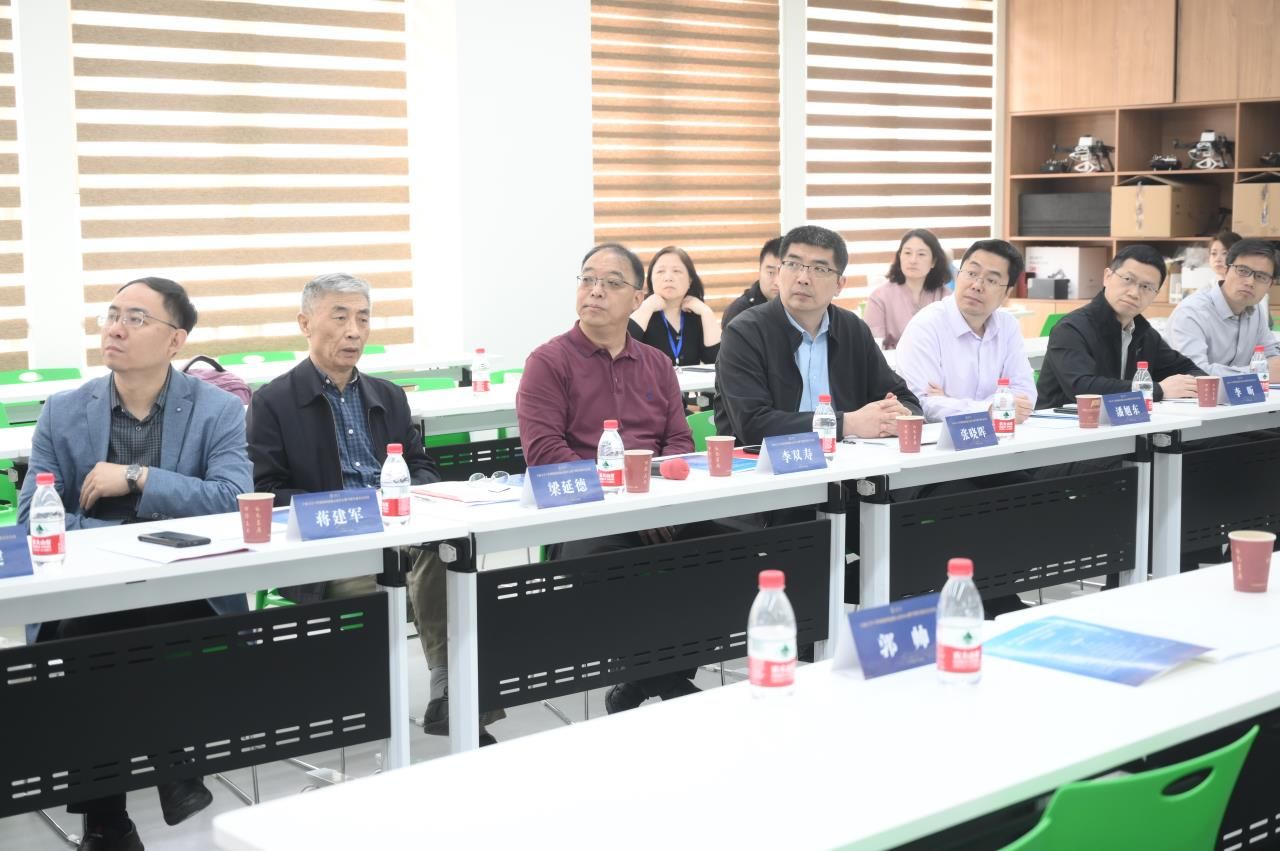 E35D16375F27A19839BB3B6B4E6_3CDA2156_21689