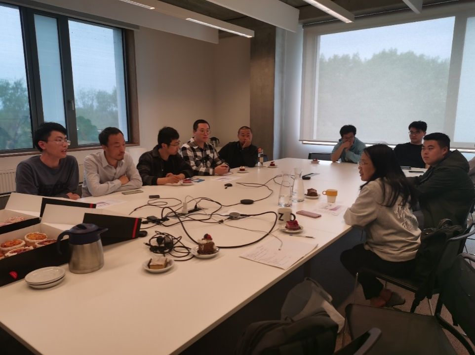 717E4C9015DEF55F406E2BEE03A_835CC7A4_14405