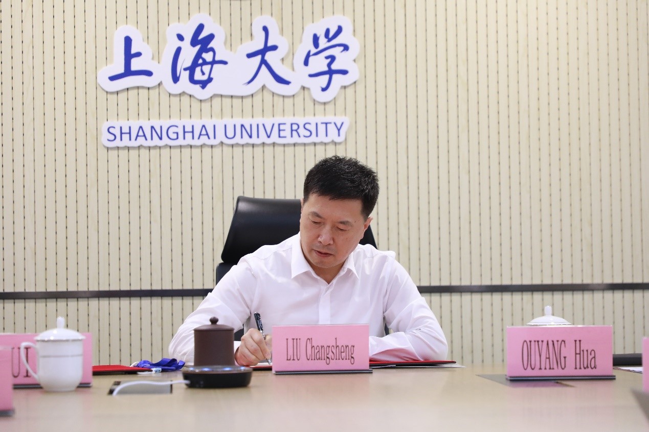 4472B7D7494E5892C6554298AFE_1DA9F391_30B68.jpg?e=