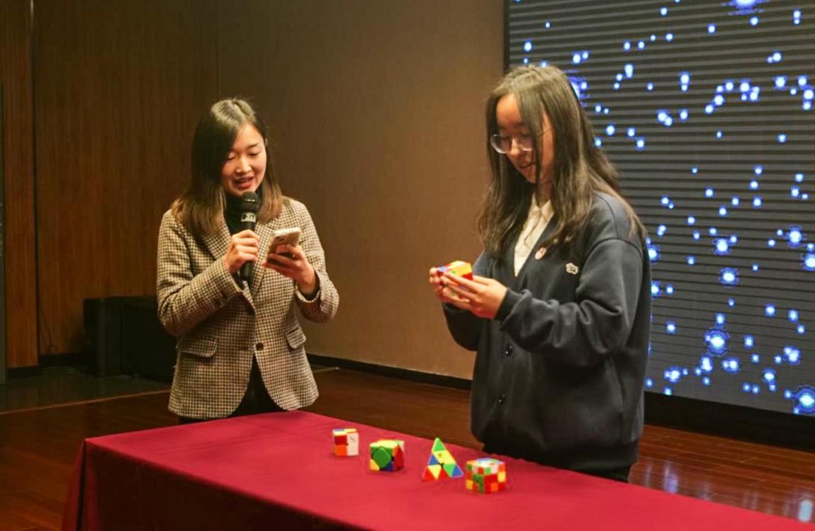 E5F772F513D92F12F3358984AB8_722BCFE0_16C5D