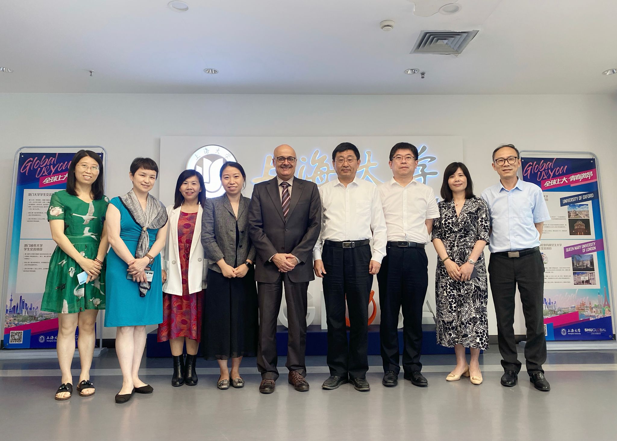 EDD0C3526A9A3B41F2F2D37BA16_21932424_5AF58