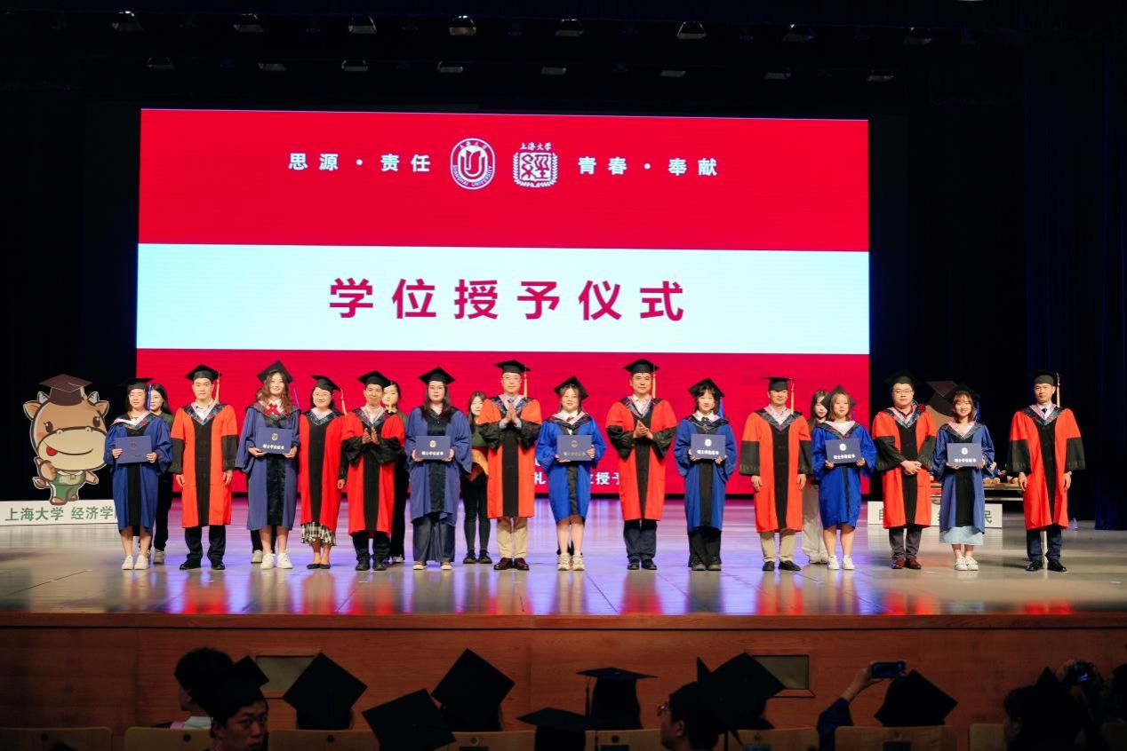 447C12E9CD434AD70FB124C7AC6_3A8B6575_1FB2C