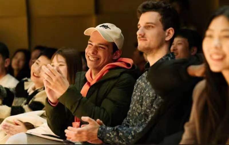 E1F7C928962222CE5FDAB69A6AF_68E758BE_A960