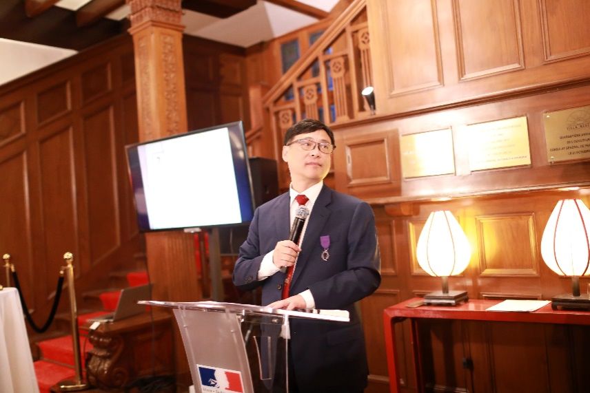 3619AEDFBC906E12C16FF69BAD6_E5A1565D_10B19