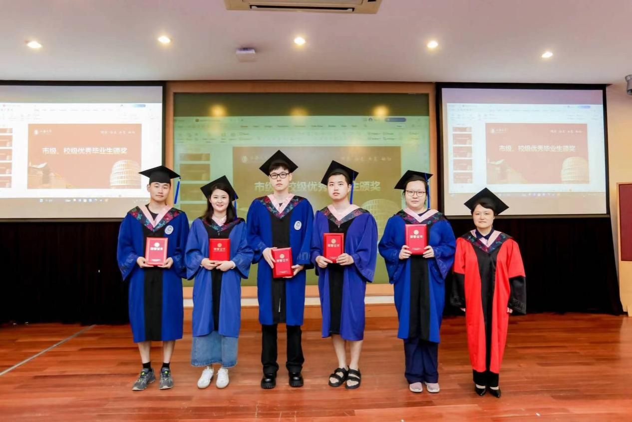 DD931290990F13F9610CF909573_B832BCC5_1D0A5