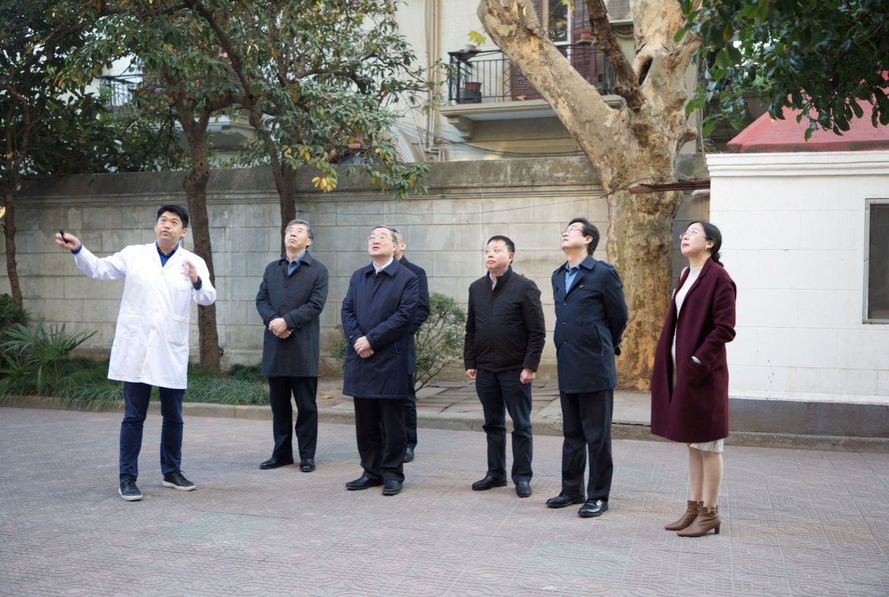 EEF7C8B28014319E566E047E994_83B5703B_30F41