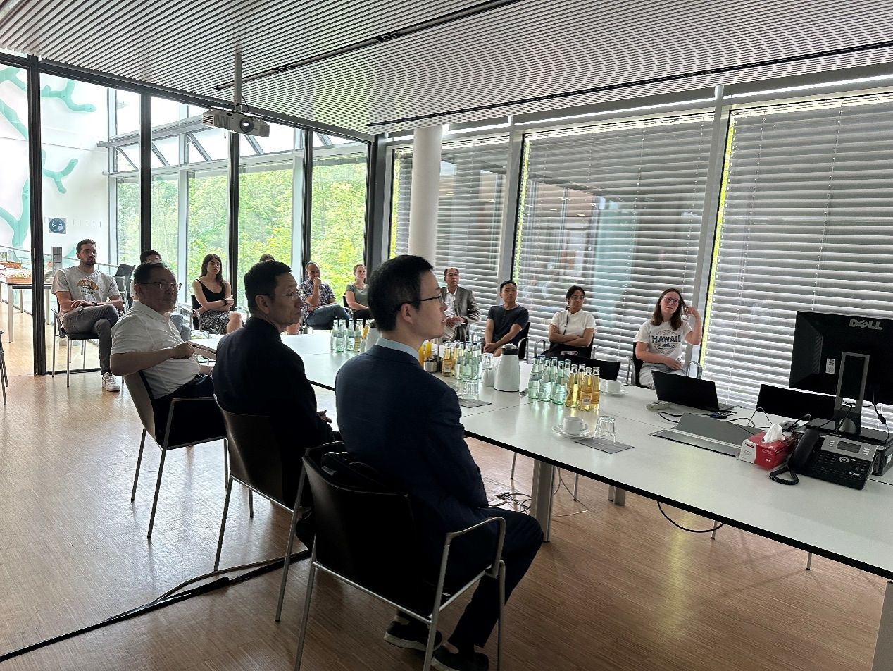 7D6BA34B0E60897705C10952812_5BCB4219_4DC0B