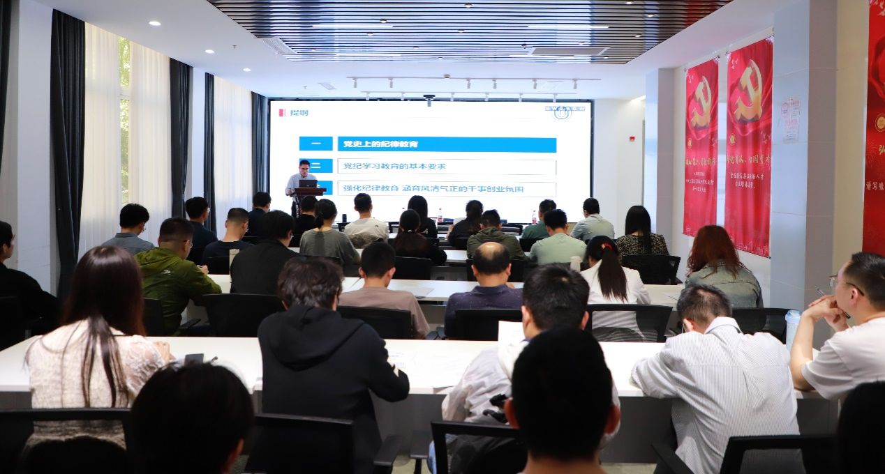 DD6F7EB0F969D4F5AAF55115363_823AFA03_1E909