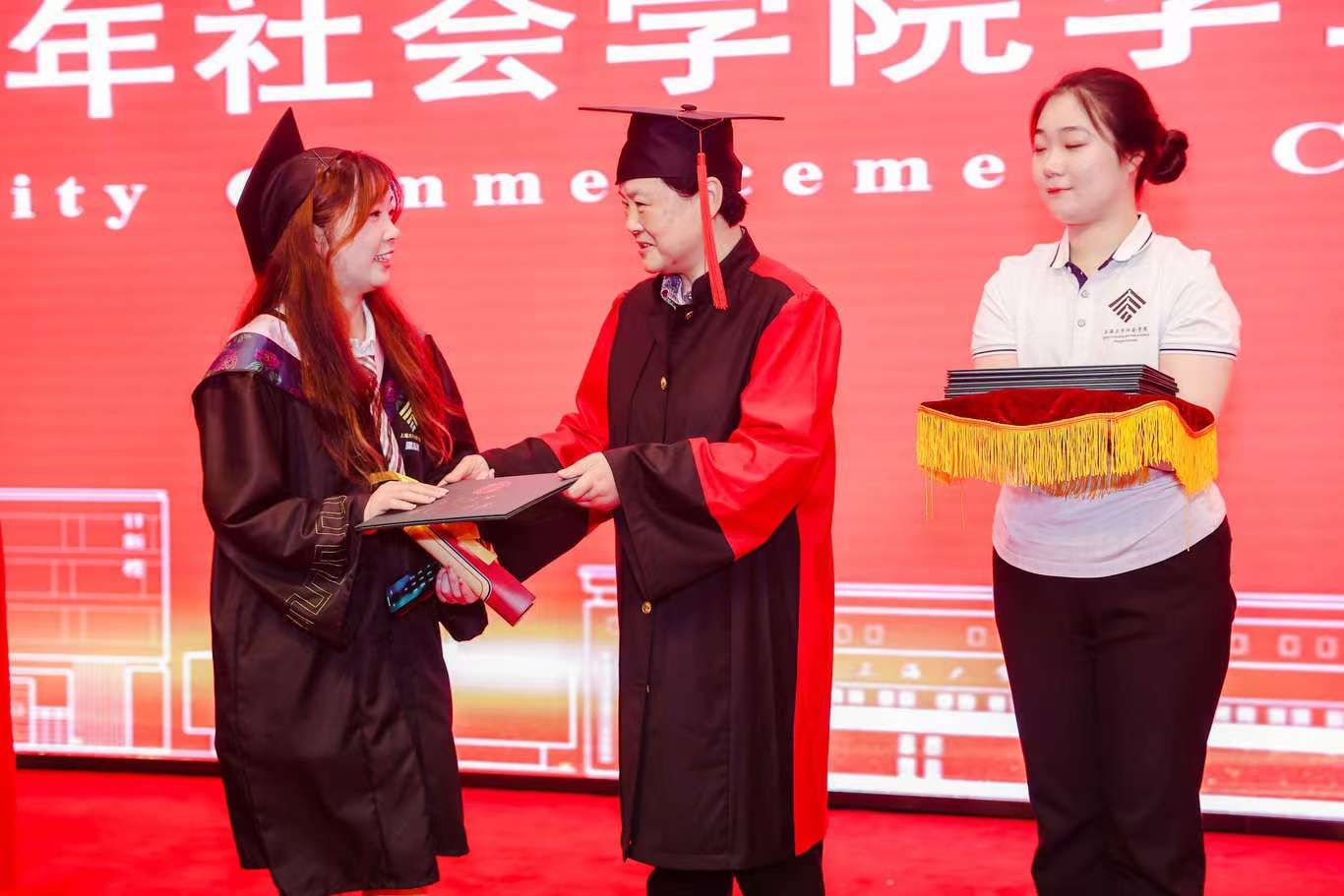 107AFA49E7DE6D43DFABF54939B_7B7EBC12_1FE3D