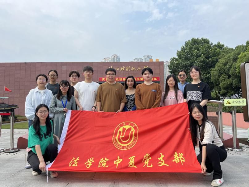 B3ECC8C7CDC42D6D7C907ABB7EA_7F6B2F18_1464E