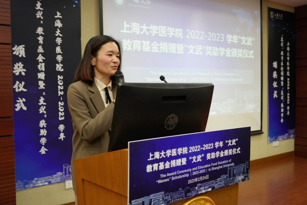 BFB222C0B32DDE2A4AF948CCF55_9787AF5C_1481D