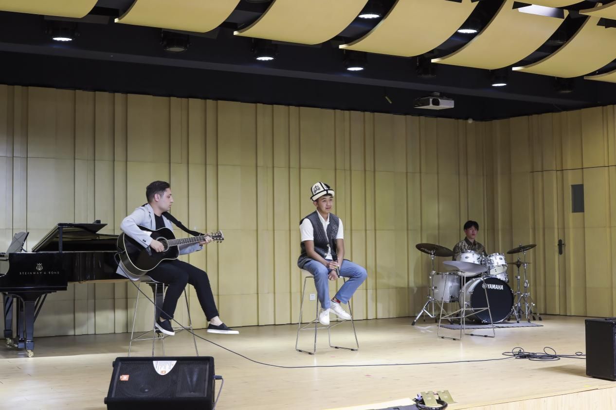 B003799CF8C5C506DC5A290B15A_3AFA2F2C_1C958