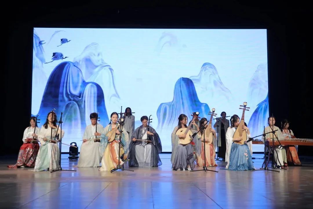 A6B6E208E4EB7C9E20E02897D3A_136AB3A7_1700F