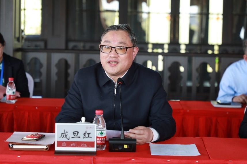 11FEC77EA2A60B23E2A42927269_FF9F5883_E869