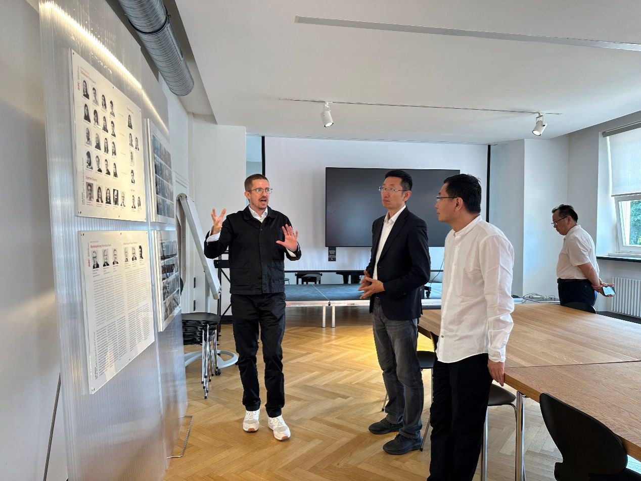 E3E55747AB813407E920FC95043_898E5783_2820D