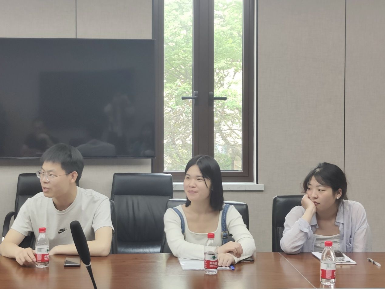 FCF2E7AE010B611CF0A4F1BB628_983A1F5A_1C0E1