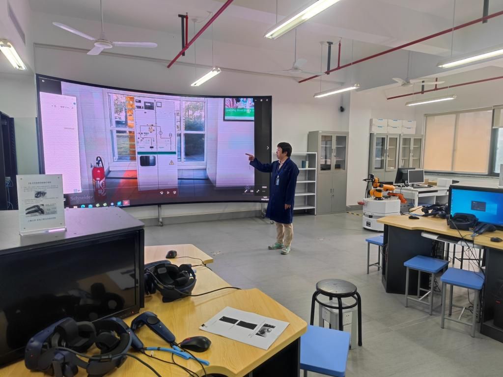 DCE207D2ABFF9E284CD9DCB9D20_94EAF3F4_1886C