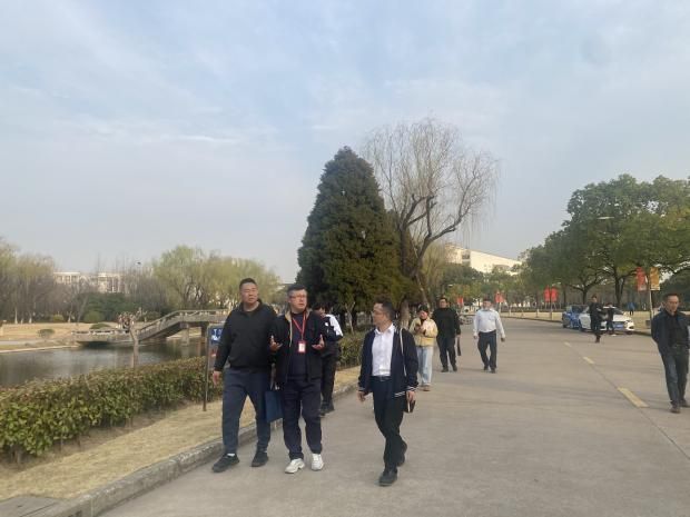 058AE5EAC38CD03D78BA9E0A3AE_AA18ADED_975A