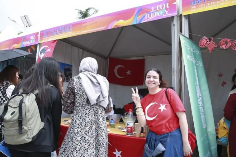 099023860C65B7D45A4C7BEFC2D_3D25E92D_1021E