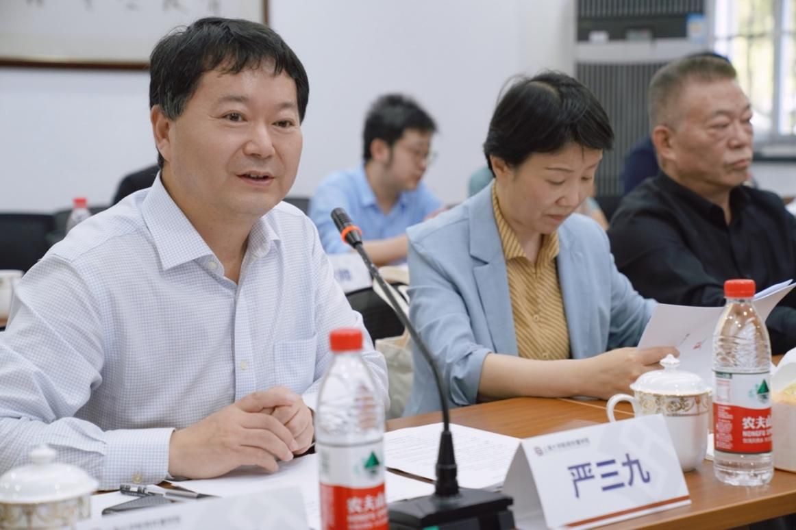 32B47F64DC67B822B406A63BF8B_CE3AFBC8_17325